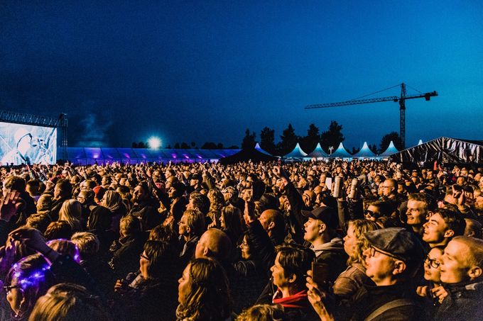 Loppuunmyydyn Satama Open Airin yleisöä vuonna 2019. Kuva: Rami Ranta.