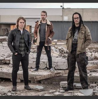 Rob The Dogin muodostavat Aleksi Viitala (vas), Markus Ranta ja Severi Jutila.